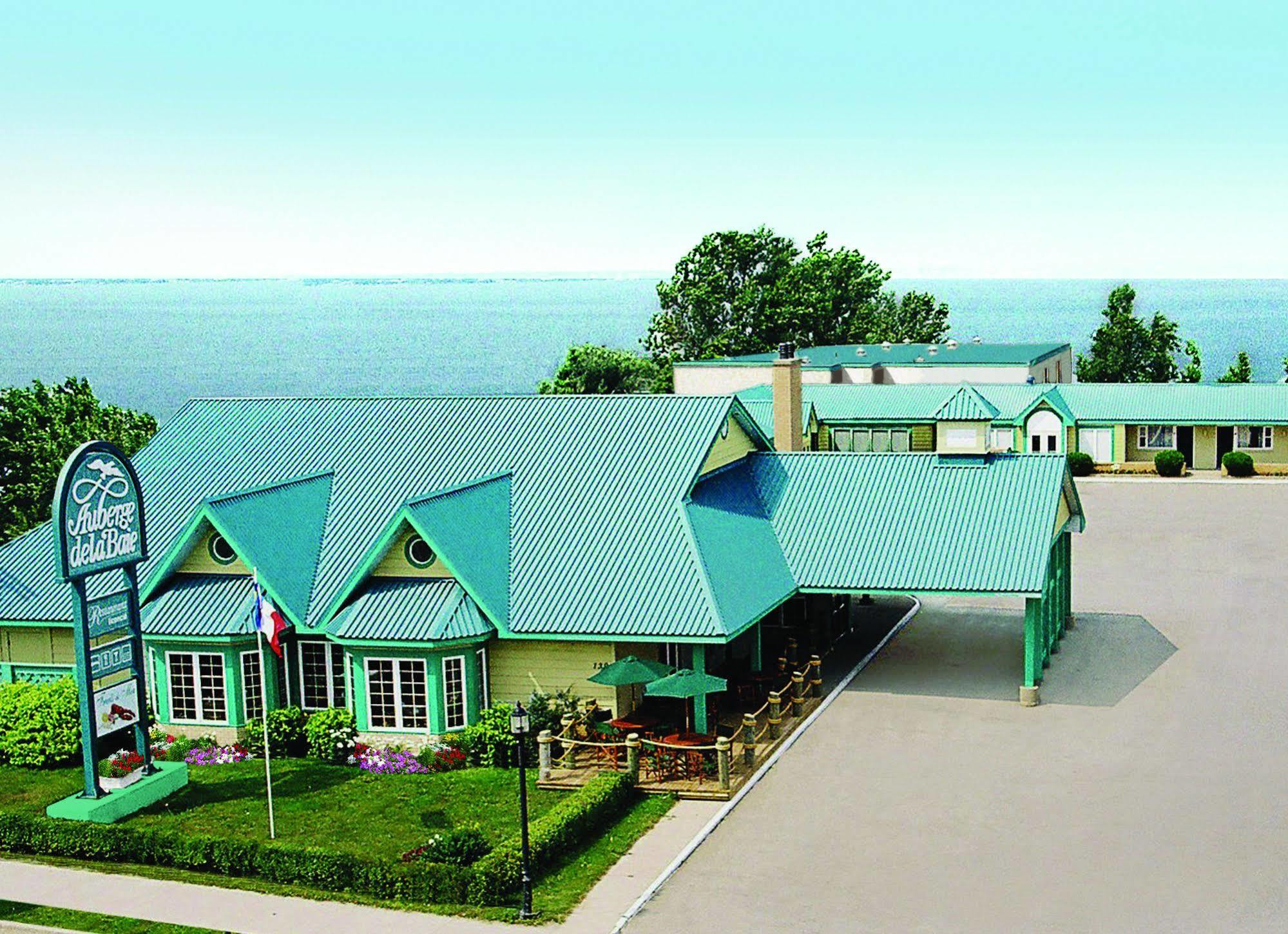 Auberge De La Baie Caraquet Extérieur photo